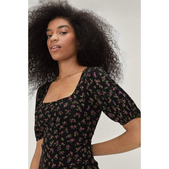 NastyGal Floral Print Square Neck Fitted Jumpsuit - Picture 3 of 12